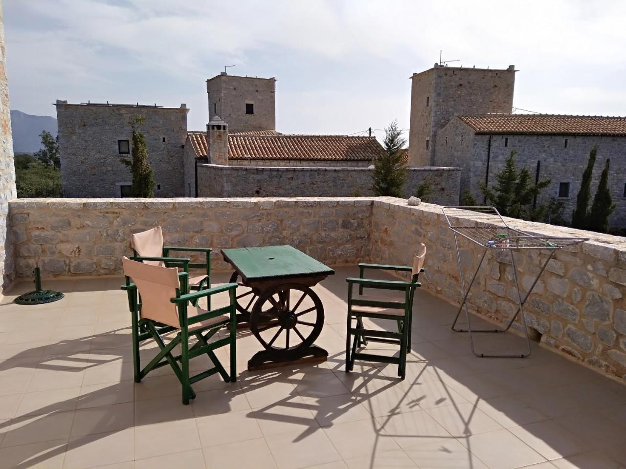 Pirgoi Edem Hotel Pyrgos Dirou Exterior photo